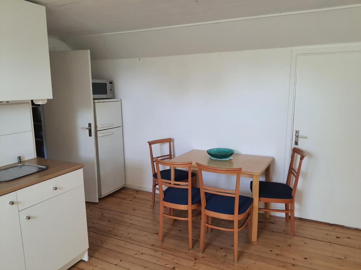 Liten Laegenhet 2 + 2 Pers Fågelfors Exterior foto