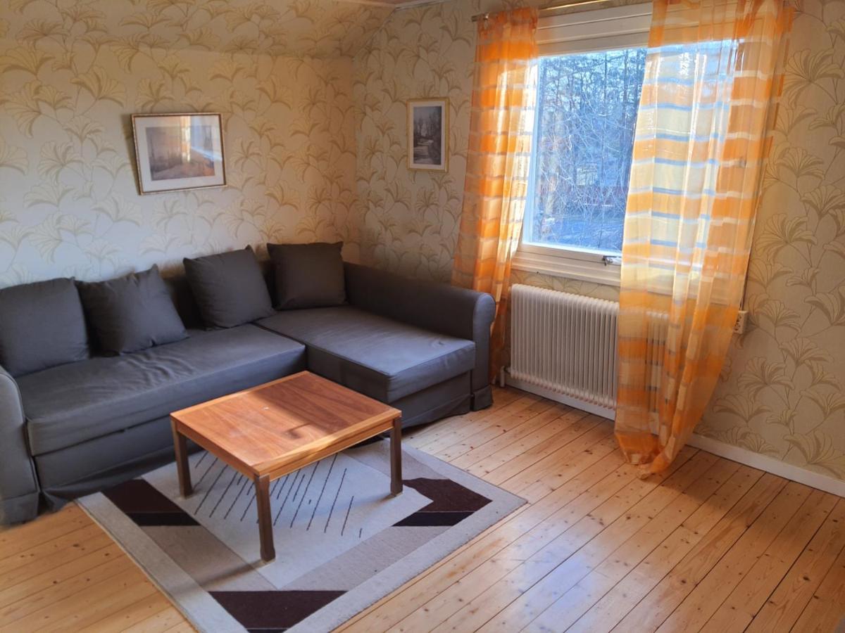 Liten Laegenhet 2 + 2 Pers Fågelfors Exterior foto