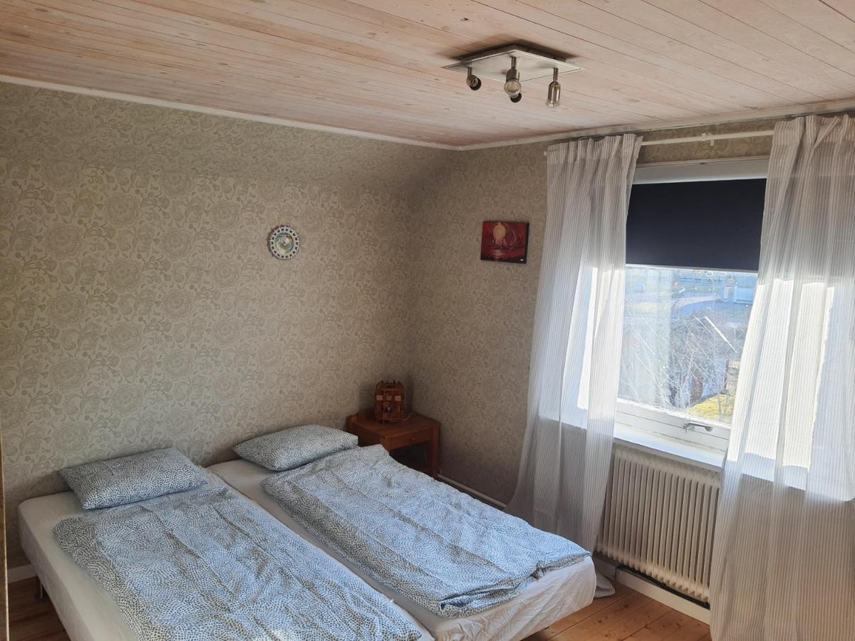 Liten Laegenhet 2 + 2 Pers Fågelfors Exterior foto
